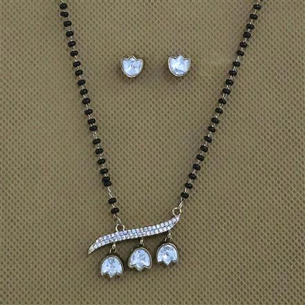 Kundan Classic Mangalsutra with Mehndi Plating