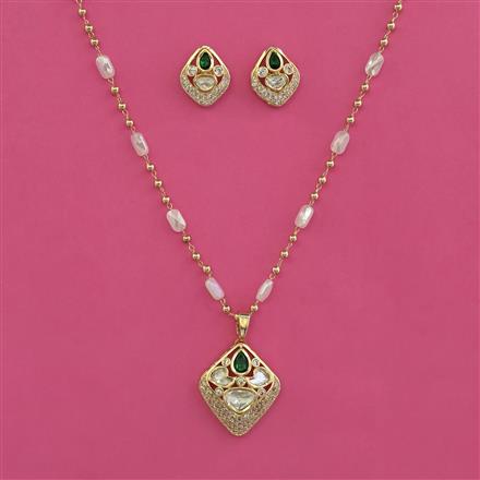 Kundan Classic Pendant Set with Carat Plating