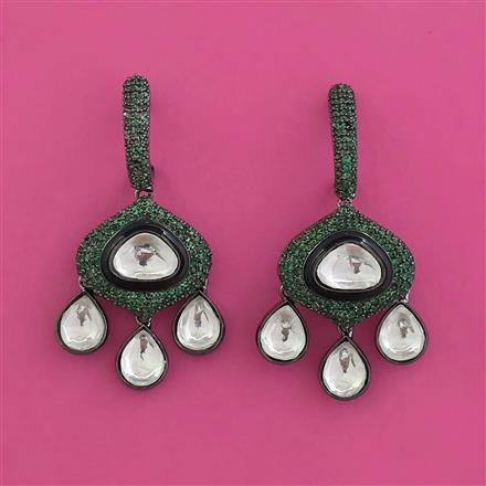 Kundan Classic Earring with Black Plating