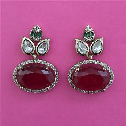 Kundan Short Earring with Mehndi Plating