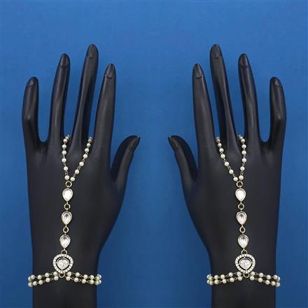 Kundan Classic Hath Pan with Mehndi Plating