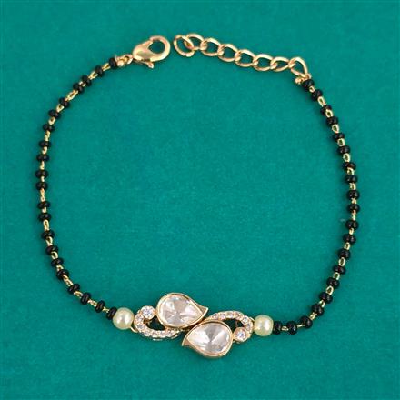 Kundan Hand Mangalsutra Bracelet with Mehndi Plating Carat Plating