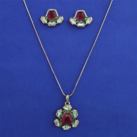 Kundan Classic Pendant Set with Mehndi Plating