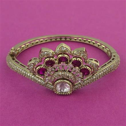 Kundan Openable kada with Mehndi Plating