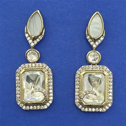 Kundan Classic Earring with Mehndi Plating