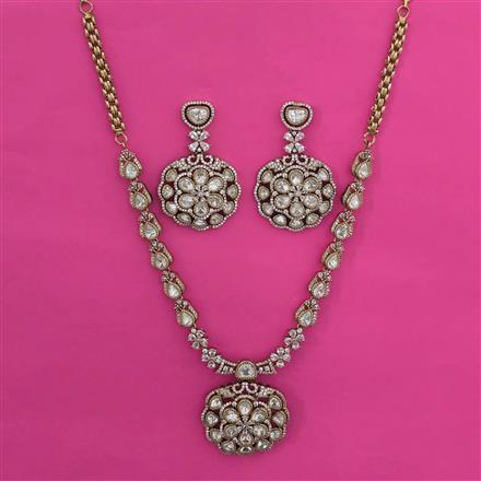 Kundan Classic Necklace with Mehndi Plating