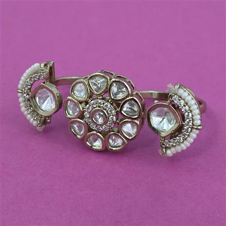 Kundan Pearl Ring With Mehndi Plating