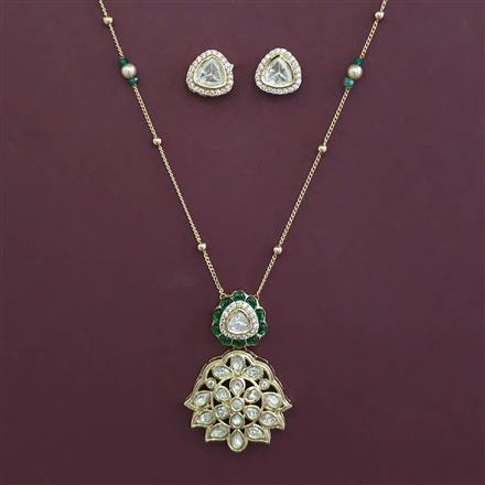 Kundan Classic Pendant Set with Carat Plating