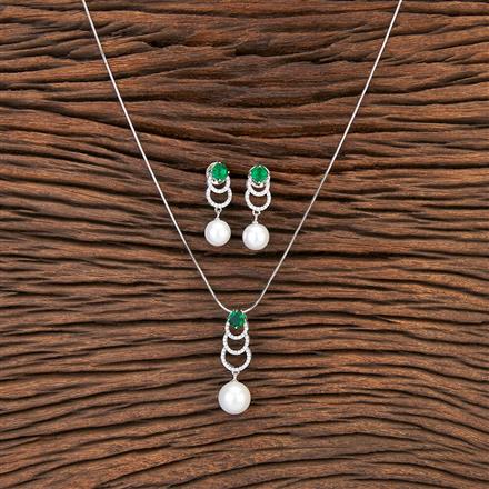 Cubic Zirconia Delicate Pendant Set With Rhodium Plating