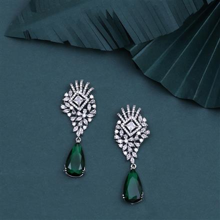 Cz Short Earring With Rhodium Plating