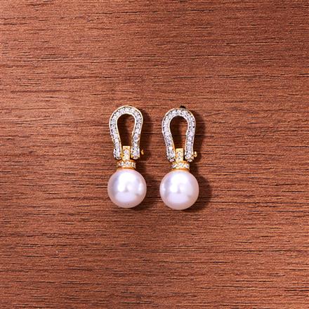 Cubic Zirconia Short Earring With Gold Rhodium Plating