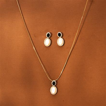 American Diamond Moti Pendant Set With 2 Tone Plating