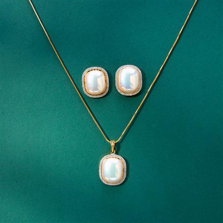 Cubic Zirconia Moti Pendant Set With 2 Tone Plating