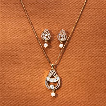 Cubic Zirconia Classic Pendant Set With Gold Plating