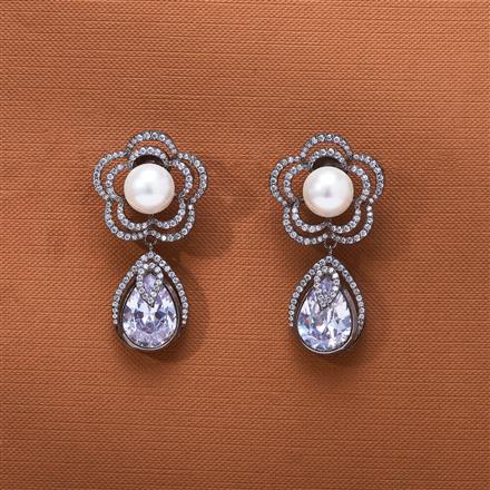 Cz Short Earring With Black Plating