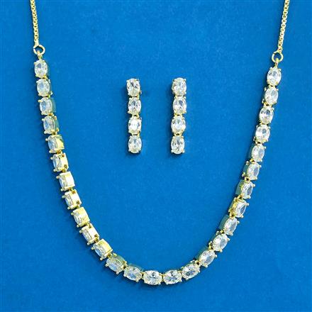 Cubic Zirconia Delicate Necklace Set With Gold Plating