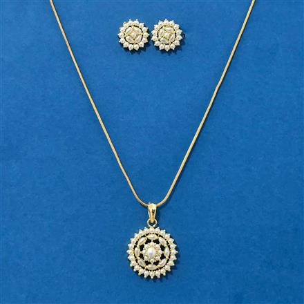 Cubic Zirconia Moti Pendant Set With Gold Plating