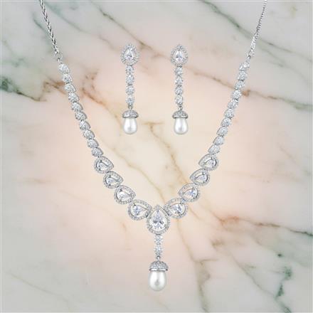 Cubic Zirconia Delicate Necklace Set With Rhodium Plating