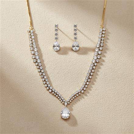 Cubic Zirconia Classic Necklace Set With Mehndi Plating