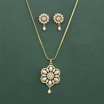 Cubic Zirconia Pearl Pendant Set With Gold Plating