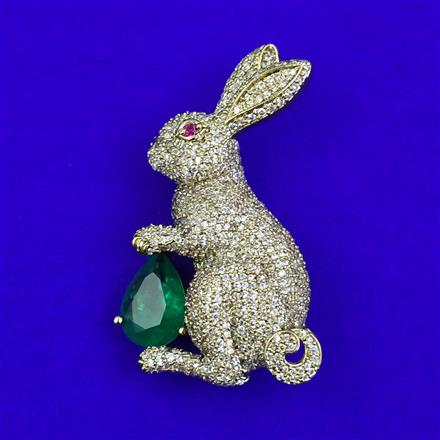 American Diamond Classic Brooch with Mehndi Plating