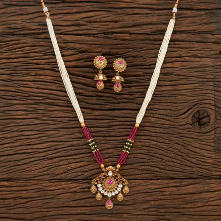 Antique Moti Pendant Set With Gold Plating