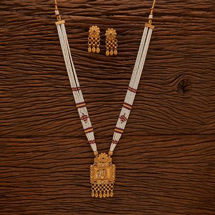 Antique Moti Pendant Set With Matte Gold Plating