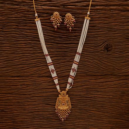 Antique Mala Pendant Set With Matte Gold Plating