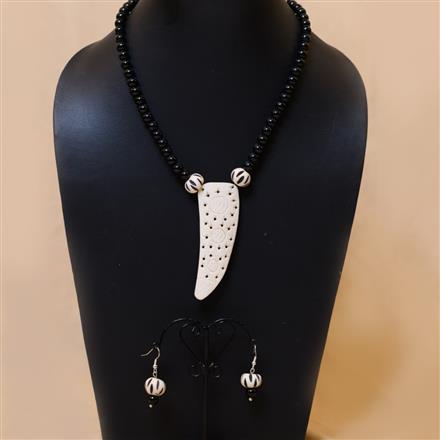 Western Black Glass Beads Necklace Set
