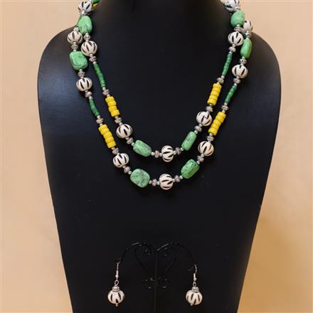 Western Metal Beads & Ivory Round Beads Necklace Set
