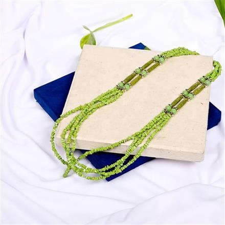 Western Semi Precious Stone Chips Necklace With Rhodium Plating