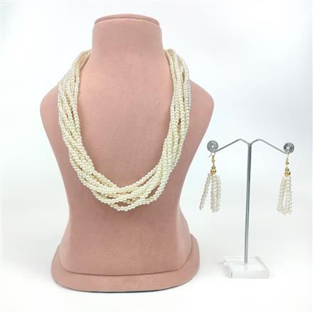 Western Multi Strand Pearl Necklace Set