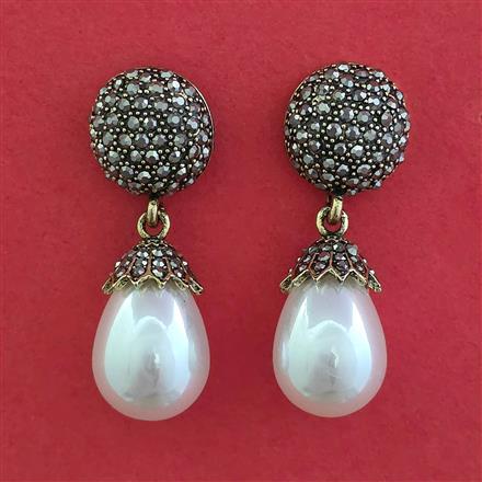 Western Pearl Earring