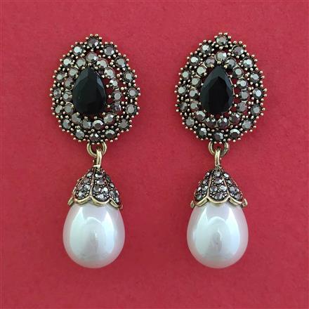 Western Pearl Earring