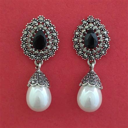 Western Pearl Earring