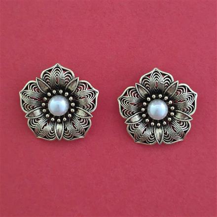 Western Pearl Earring
