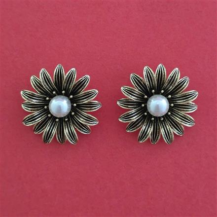 Western Pearl Earring