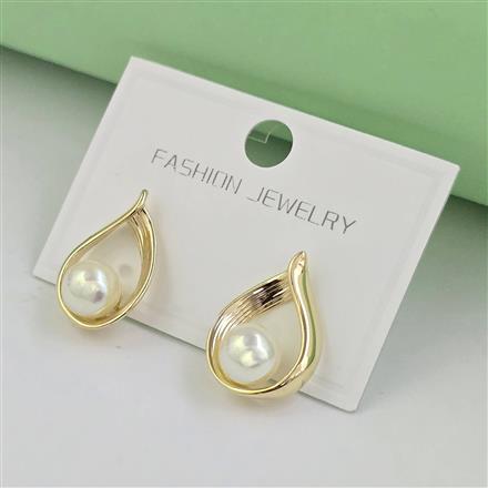 Western Pearl Earring