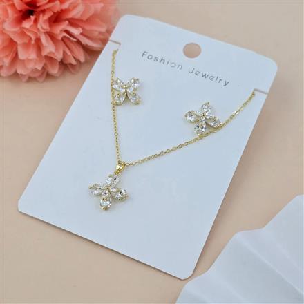 Western Delicate Pendant Set