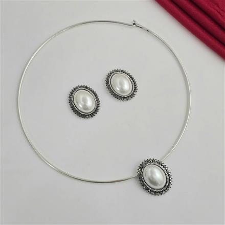 Western Hasli Necklace