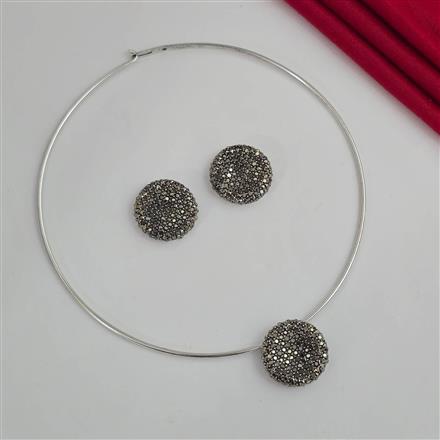 Western Hasli Necklace