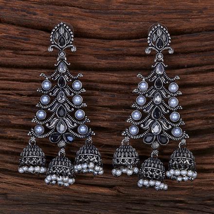 Pearl Earring With Oxidised Plating