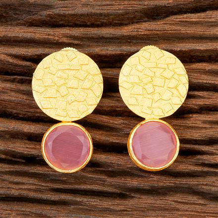 Stone Earring With Matte Gold Plating