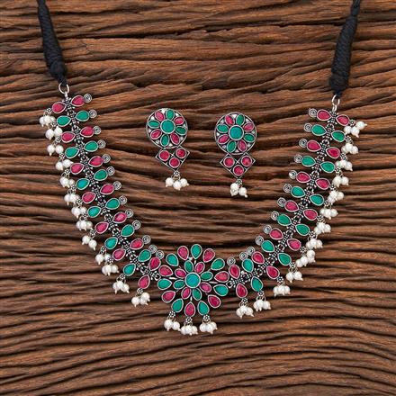 Pearl Necklace With Oxidised Plating