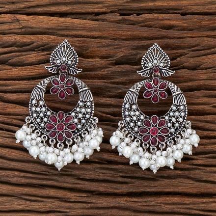 Pearl Earring With Oxidised Plating