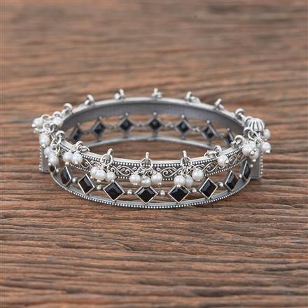 Pearl Kada With Oxidised Plating