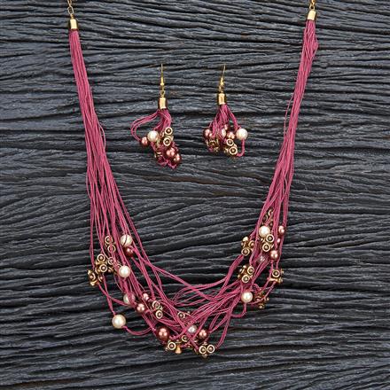 Western Pearl Necklace With Gold Plating