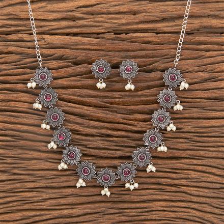 Pearl Necklace With Oxidised Plating
