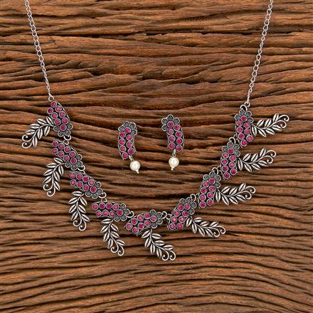 Pearl Necklace With Oxidised Plating