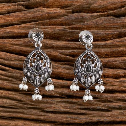 Pearl Earring With Oxidised Plating